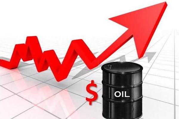 Harga Minyak Dunia Naik Ilustrasi
